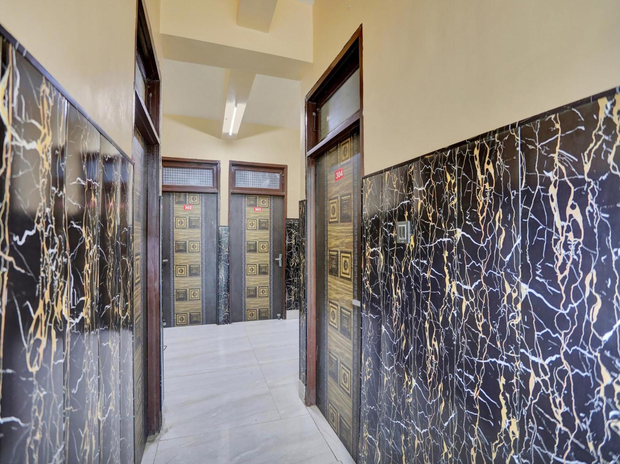 Chaya Hotel And Banquet Hall Kanpur Exterior photo